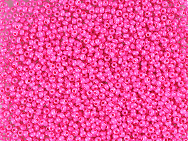 Find Pink glasperler, preciosa, intensive matte pink dyed chalkwhite, storkøb blandt vores store udvalg af  Preciosa Seed Beads hos  Beadhouse of Copenhagen i dag. Husk gratis fragt over 400kr
