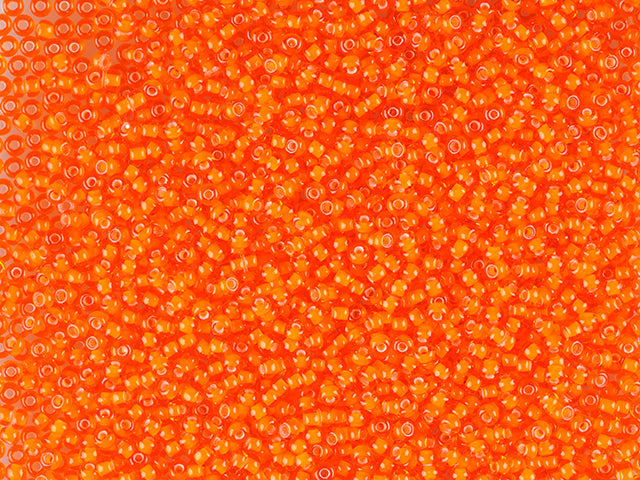 Find Orange glasperler, preciosa, whitelined transparent hyacinth blandt vores store udvalg af  Preciosa Seed Beads hos  Beadhouse of Copenhagen i dag. Husk gratis fragt over 400kr