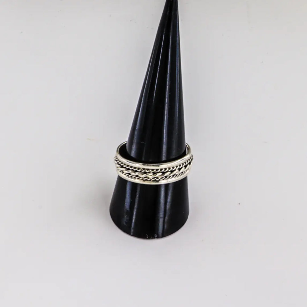 Fingerring, snoet bånd, sterlingsølv Beadhouse of Copenhagen