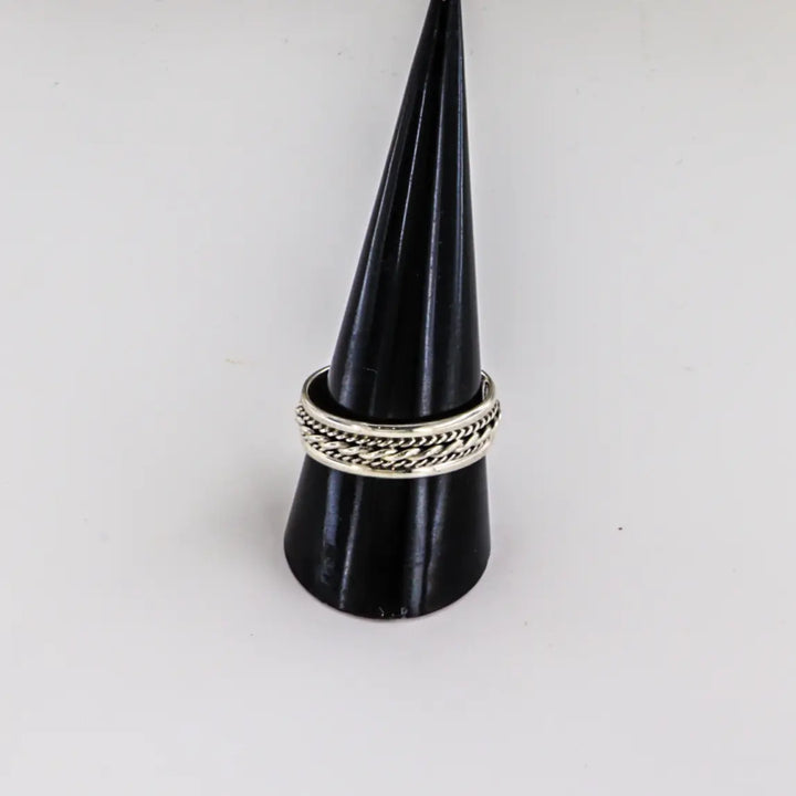 Fingerring, snoet bånd, sterlingsølv Beadhouse of Copenhagen