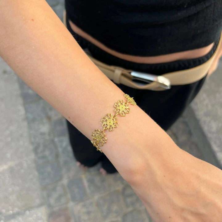 Armbånd, blomst, 16-17,5cm, forgyldt messing 