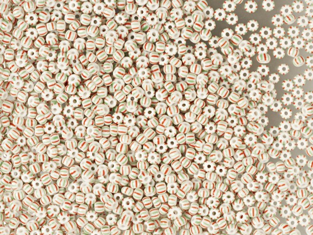 Find Stribede glasperler, preciosa, hvid/rød/grøn tæt stribet, storkøb blandt vores store udvalg af  Preciosa Seed Beads hos  Beadhouse of Copenhagen i dag. Husk gratis fragt over 400kr