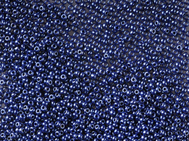 Find Blå glasperler, preciosa, opaque dark blue sfinx blandt vores store udvalg af  Preciosa Seed Beads hos  Beadhouse of Copenhagen i dag. Husk gratis fragt over 400kr