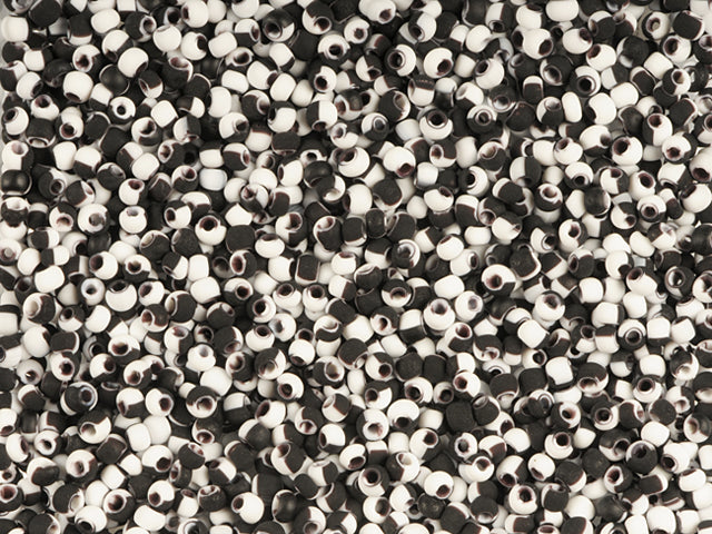 Find Multifarvede glasperler, preciosa, white and black harlequin blandt vores store udvalg af  Preciosa Seed Beads hos  Beadhouse of Copenhagen i dag. Husk gratis fragt over 400kr