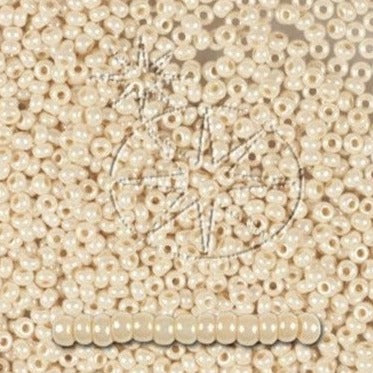 Hvide Glasperler, Preciosa Seed Beads, Glossy Shell 46112
