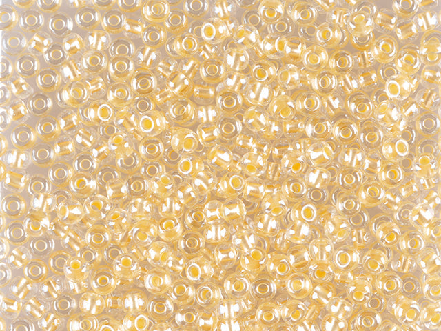 Find Gule glasperler, preciosa, colour lined yellow pearl crystal sfinx, storkøb blandt vores store udvalg af  Preciosa Seed Beads hos  Beadhouse of Copenhagen i dag. Husk gratis fragt over 400kr