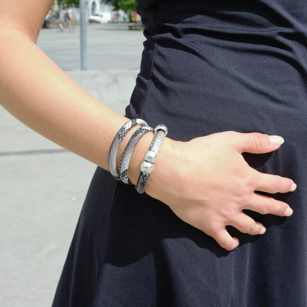 Armbånd, slangeprint, 50-60cm, forsølvet messing 
