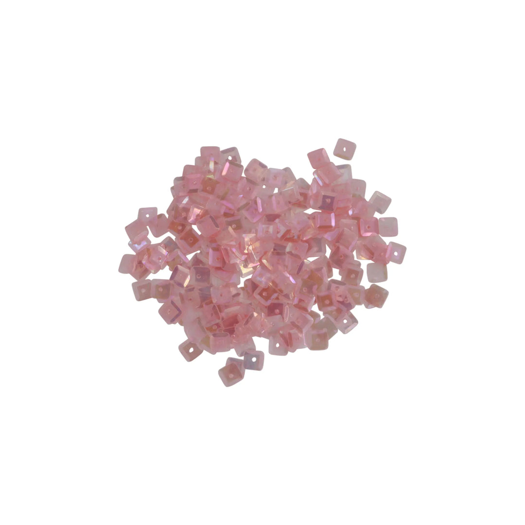 Palietter, firkantet, transparent med regnbueskær, 6x6mm, 10-40g Beadhouse of Copenhagen