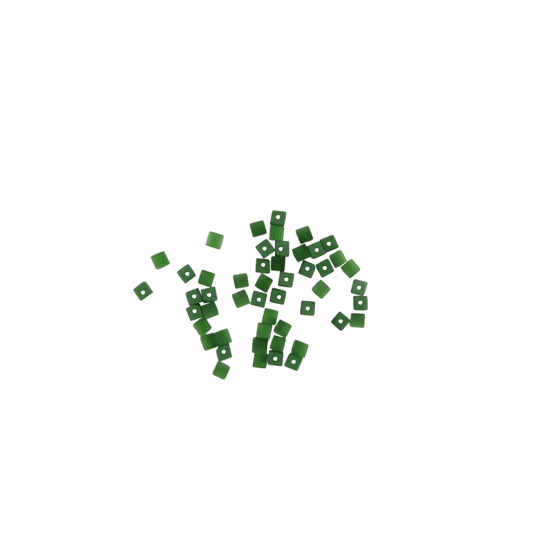 Find Glasfiberperler, firkantet, grønne, 4x4 mm, 10 stk hos  Beadhouse of Copenhagen i dag. Husk gratis fragt over 400kr.