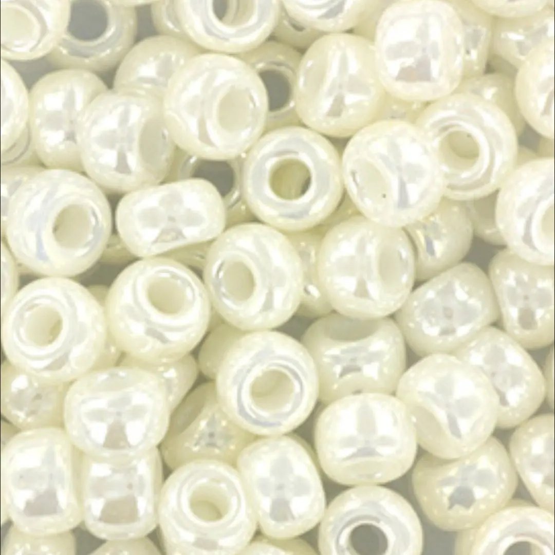 Hvide glasperler, miyuki seed beads, ceylon ivory pearl 6/0 Krea