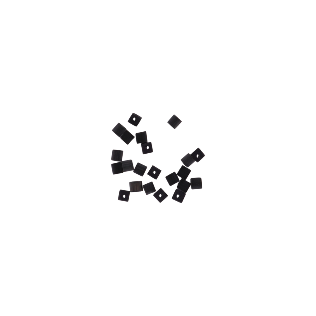Find Glasfiberperler, firkantet, sort, 4x4 mm, 10 stk hos  Beadhouse of Copenhagen i dag. Husk gratis fragt over 400kr.