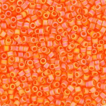 Orange glasperler, miyuki delica's 11/0 - opaque matte ab mandarin 1593 Krea