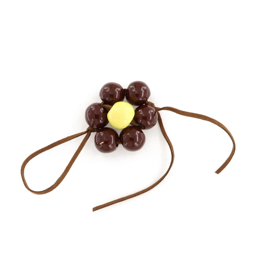 Taskecharm, blomst, keramik, brun ruskind, flere varianter Beadhouse of Copenhagen