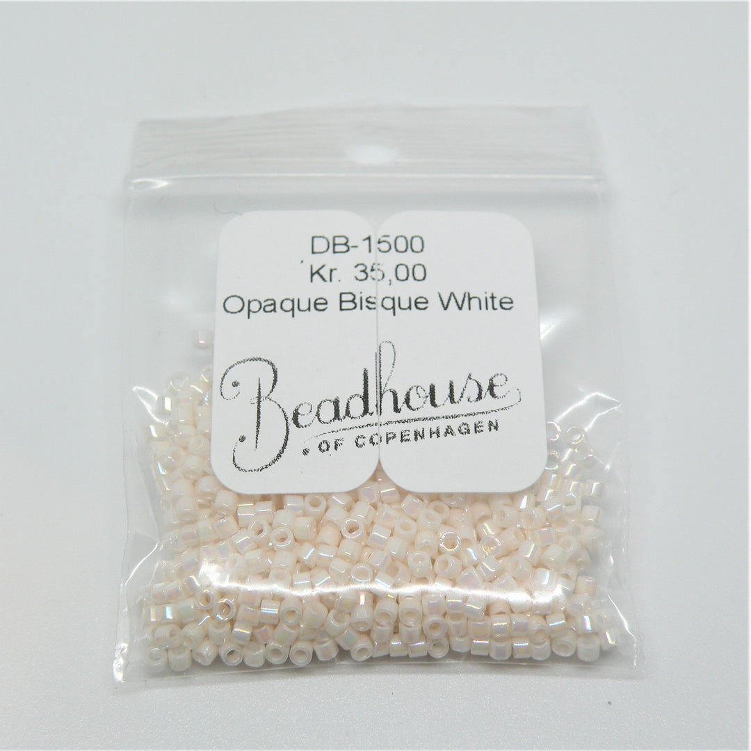 Hvide Glasperler, Delica beads, opaque bisque white shimmer