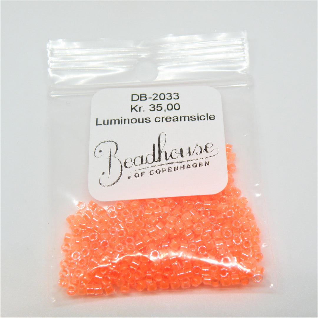 Orange Glasperler, Delica beads, Luminous creamsicle