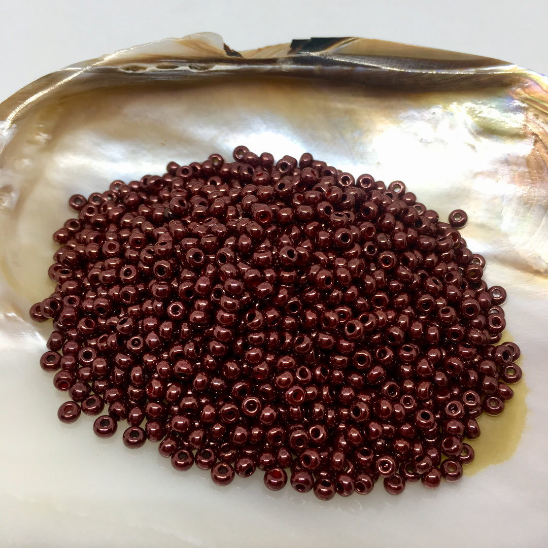 Brune glasperler. Preciosa seed beads. Shiny Brown