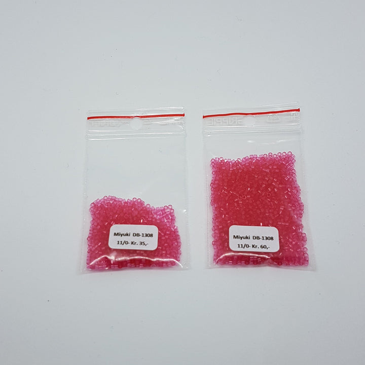 Lyserøde Glasperler, Delica beads, transparent farvet bubble gum pink