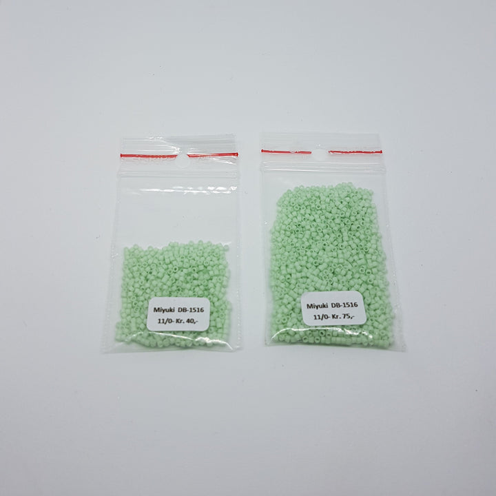 Grønne Glasperler, Delica beads, opaque mat lys mint