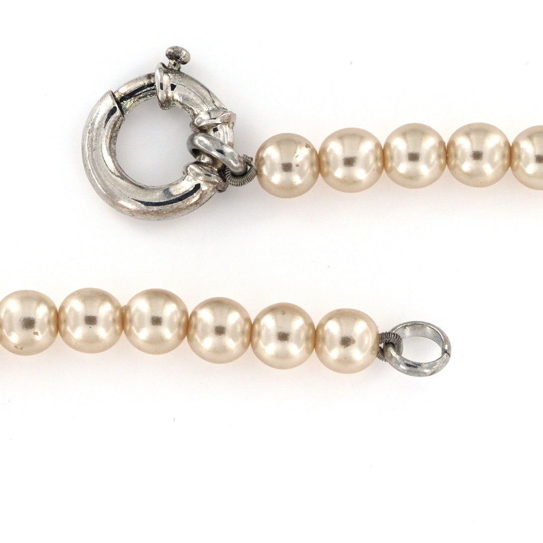 Halskæde i beige voks perle. VPK005. 43 cm. 8mm