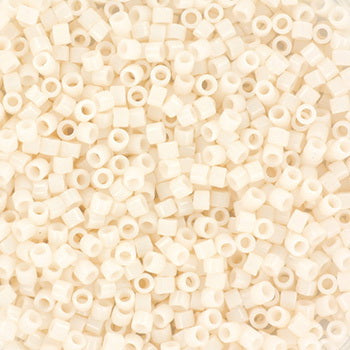 Hvide Glasperler, Delica beads, opaque bisque hvid